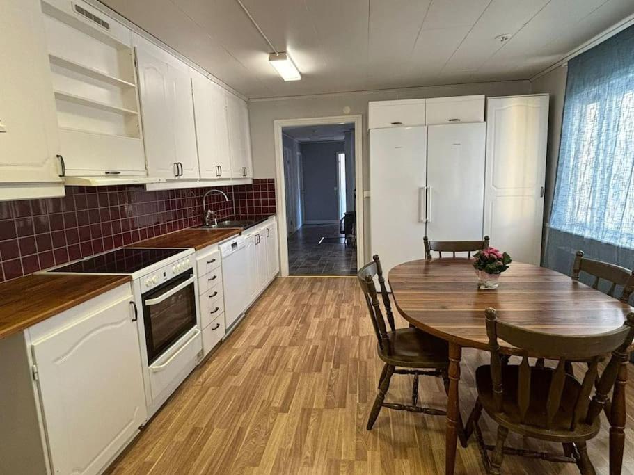 3Bdr Close To Nature A Beautiful Home Lake Nearby 웁살라 외부 사진
