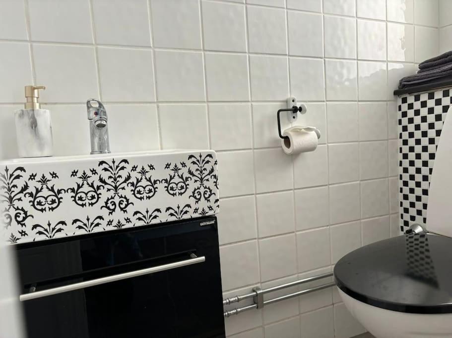 3Bdr Close To Nature A Beautiful Home Lake Nearby 웁살라 외부 사진