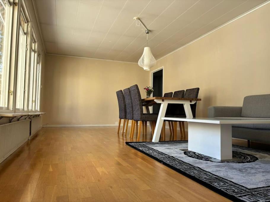 3Bdr Close To Nature A Beautiful Home Lake Nearby 웁살라 외부 사진